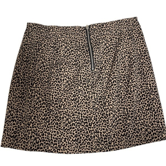 GARAGE Leopard Cheetah Print Women's Mini Skirt - Picture 7 of 15